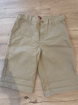 Pantalon corto levis 
