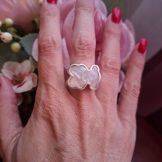 Precioso anillo Tous nueva colección nacar