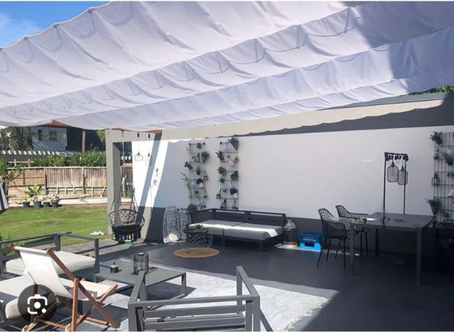Toldo impermeable sin estrenar.