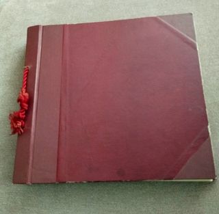 Álbum de cromos antiguo