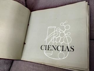 Álbum de cromos antiguo