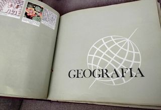 Álbum de cromos antiguo
