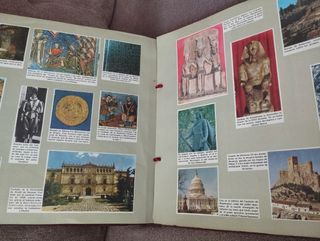 Álbum de cromos antiguo