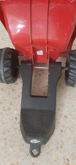 Remolque para triciclo o tractor de pedales a 5€