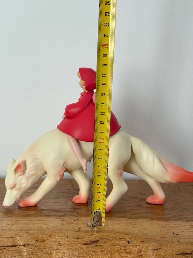 Figura de colección de caperucita roja