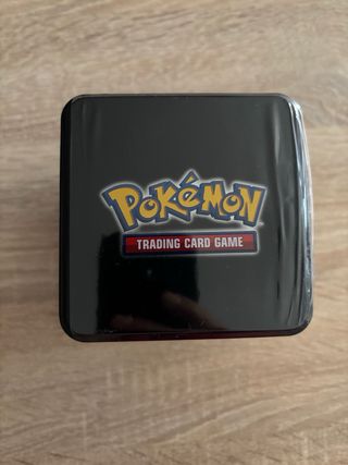 Latas Pokémon Evoluciones prismaticas, español