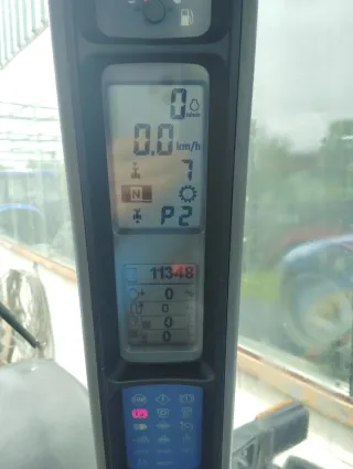 Tractor New Holland tg255.