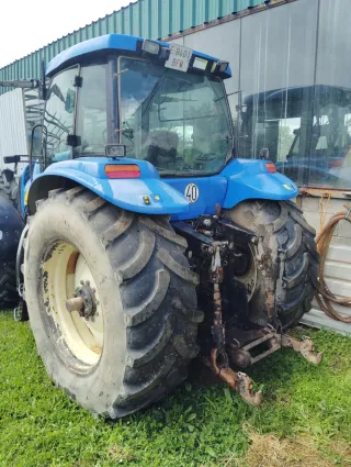 Tractor New Holland tg255.