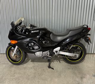 Suzuki GSX 750F