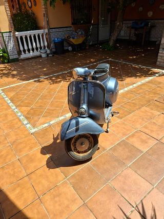 Vespa clásica 160 sprint original