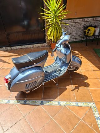 Vespa clásica 160 sprint original