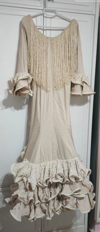 Vestido Flamenca / Sevillana color beige