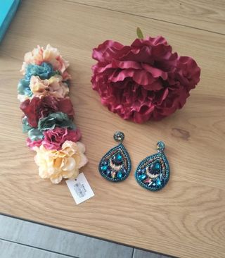 Traje sevillana y complementos