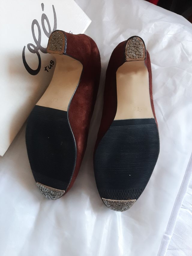 Tacones de flamenca de ante marrón