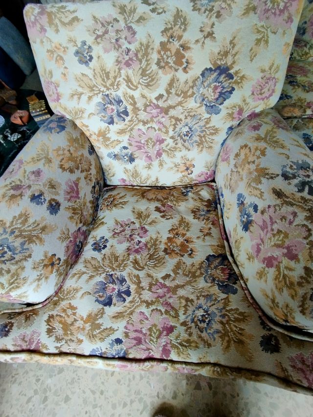 Sofá rinconera 6 plazas  y sillón vintage a juego