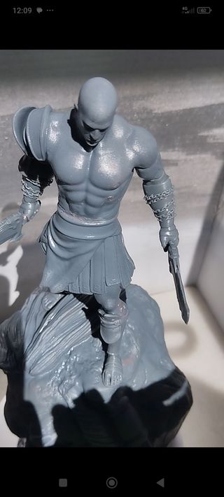 FIGURA de Kratos videojuego god of war para pintar
