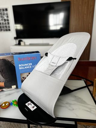 Hamaca Babybjörn nueva con juguete