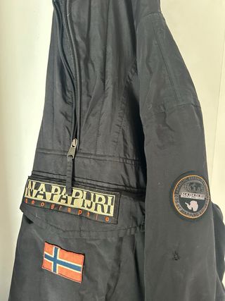 Chaqueta Napapijri negra