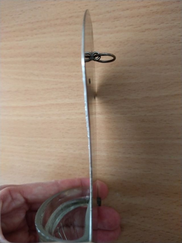 Bonita benditera antigua de pared.