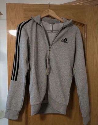 Chaqueta sudadera Adidas nueva 