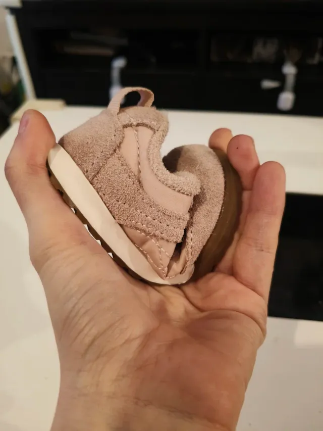 Zapatillas barefoot Zara bebé. Talla 19