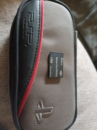 PSP + funda + 11 juegos