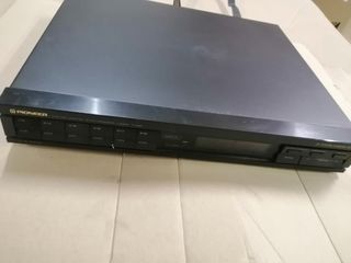 Pioneer Radio AM/FM Tuner-mod. F-791 Turner disque
