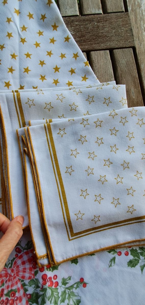 Tovaglia rotonda natalizia cm 160 circa