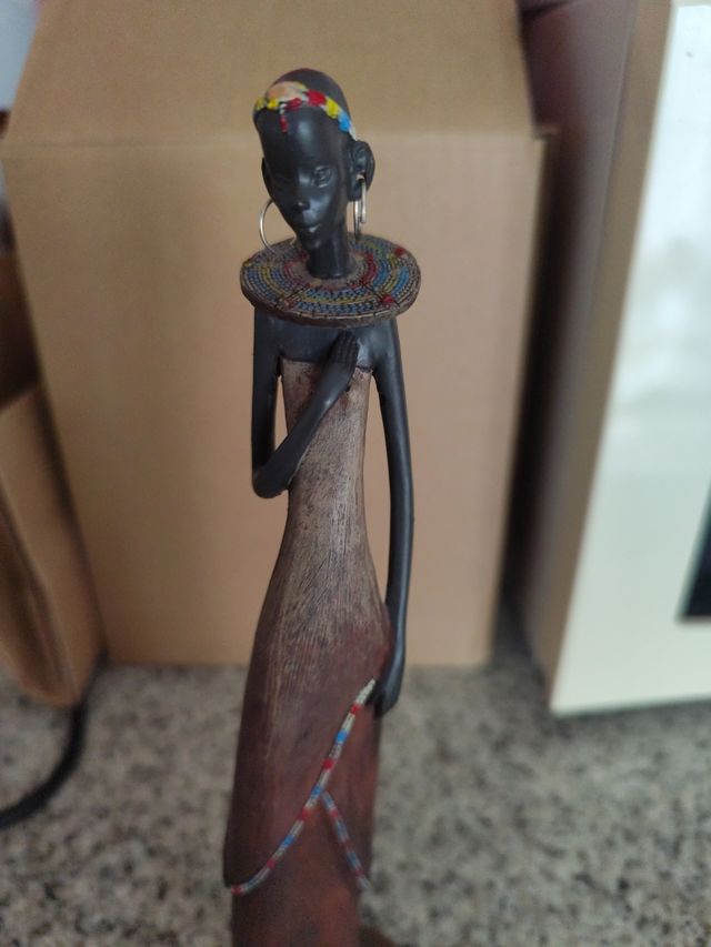 Figura africana decorativa - Artesanía