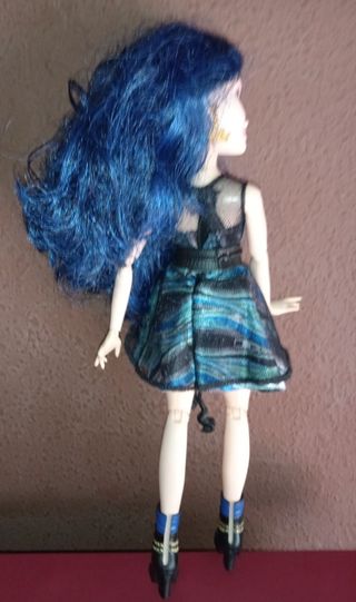 Muñeca Evie Descendientes -Disney