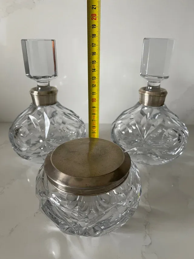 Juego tocador cristal tallado y plata