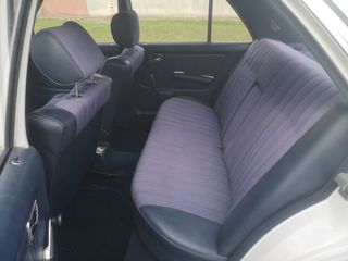 Se vende o alquila Mercedes-Benz W123 200 D (1982)