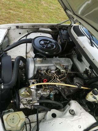Se vende o alquila Mercedes-Benz W123 200 D (1982)