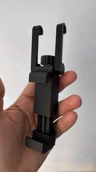 Soporte móvil para grabar partidos de padel/tenis