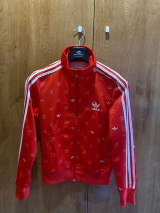 Chaqueta adidas roja