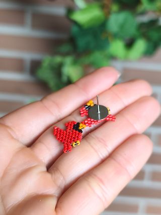 Pendientes pájaros rojo