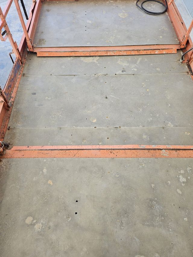 JLG 4394RT
