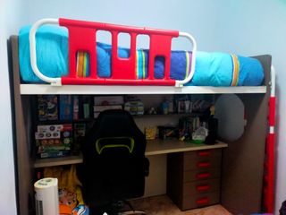 REBAJADO Cama-escritorio con cajonera y estantería