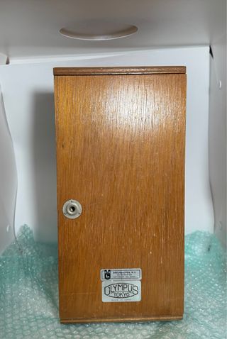 Microscopio Olympus Vintage con estuche