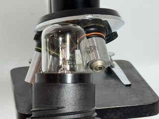 Microscopio Olympus Vintage con estuche