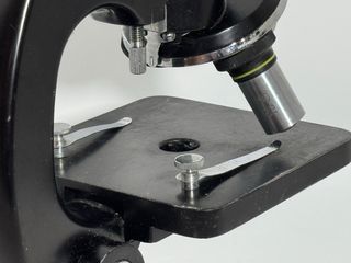 Microscopio Olympus Vintage con estuche