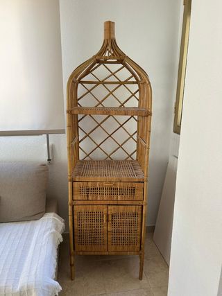 Mueble de mimbre