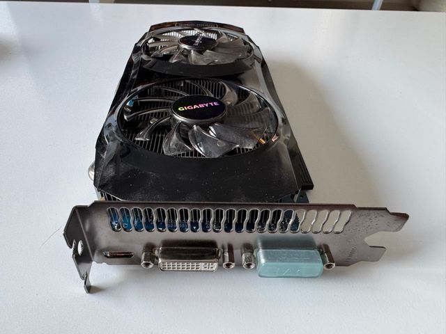 Tarjeta gráfica GIGABYTE gtx 560 TI OC.