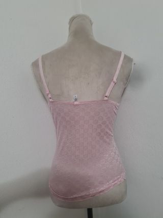 Top rosa in pizzo