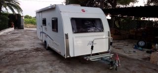 Caravana Burstner 480TK Premio 2012