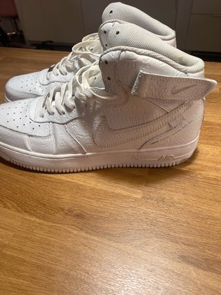 Nike Air Force 1 LV blancas