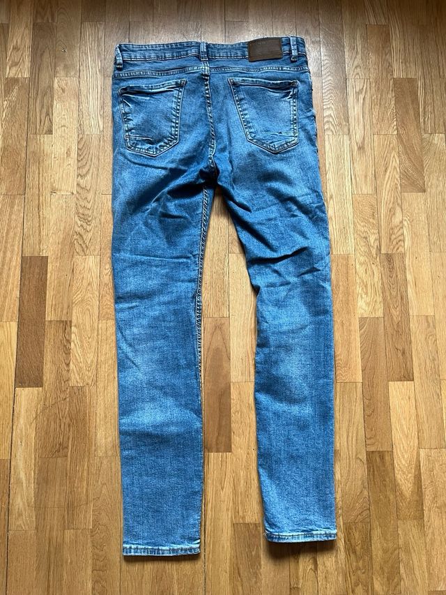 Vaqueros pitillo Pull and Bear