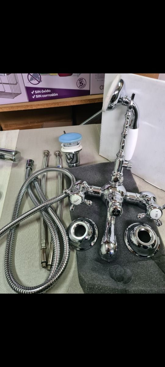 Grifería baño-ducha Mein cromo brillo.