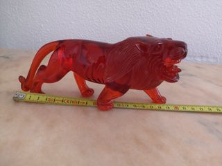 Figura León Resina China Antigua