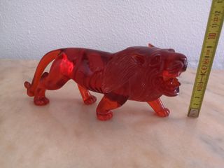 Figura León Resina China Antigua